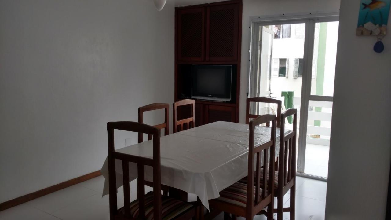 Apto Espetacular A 50 M Do Mar Em Condominio Com Piscinas Maravilhosas Guaratuba Exterior photo