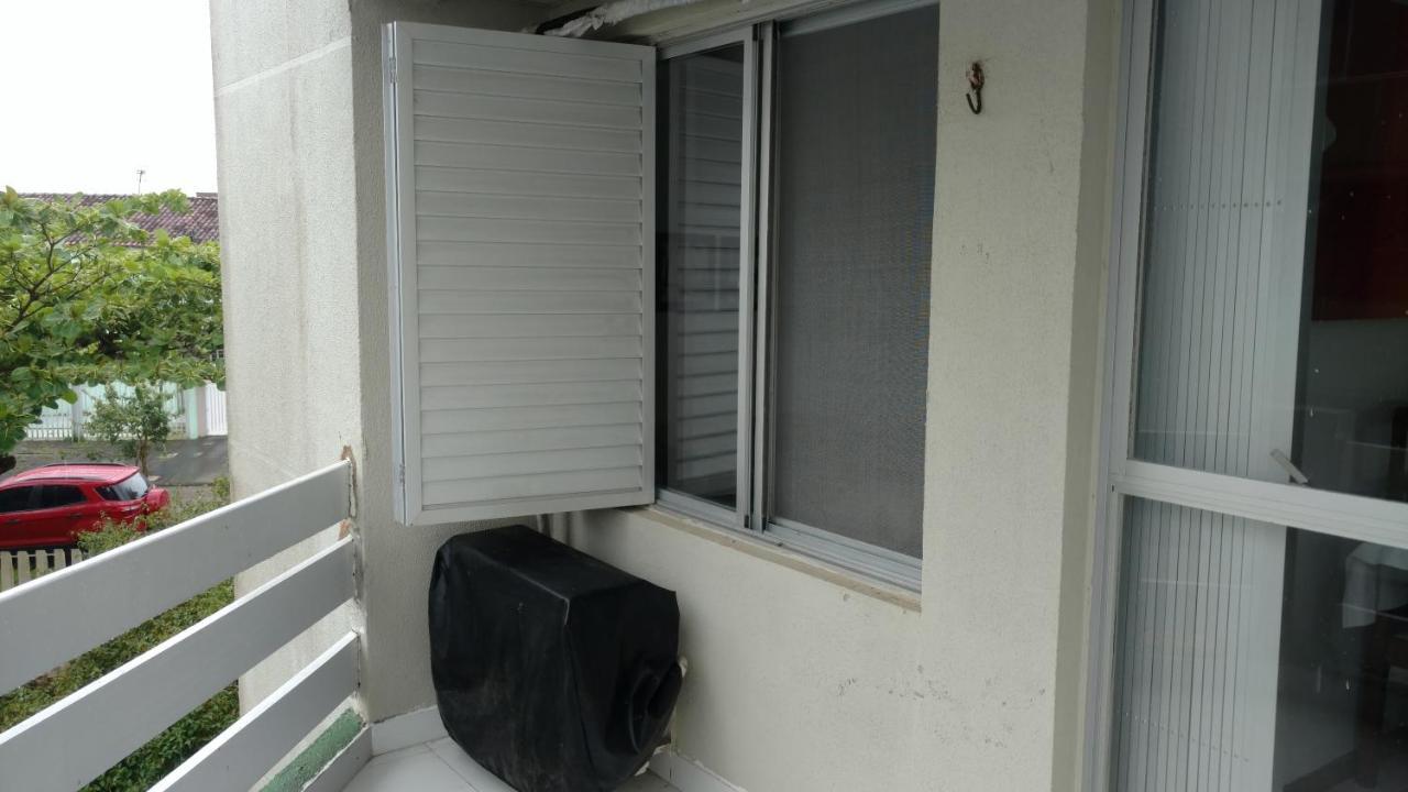Apto Espetacular A 50 M Do Mar Em Condominio Com Piscinas Maravilhosas Guaratuba Exterior photo