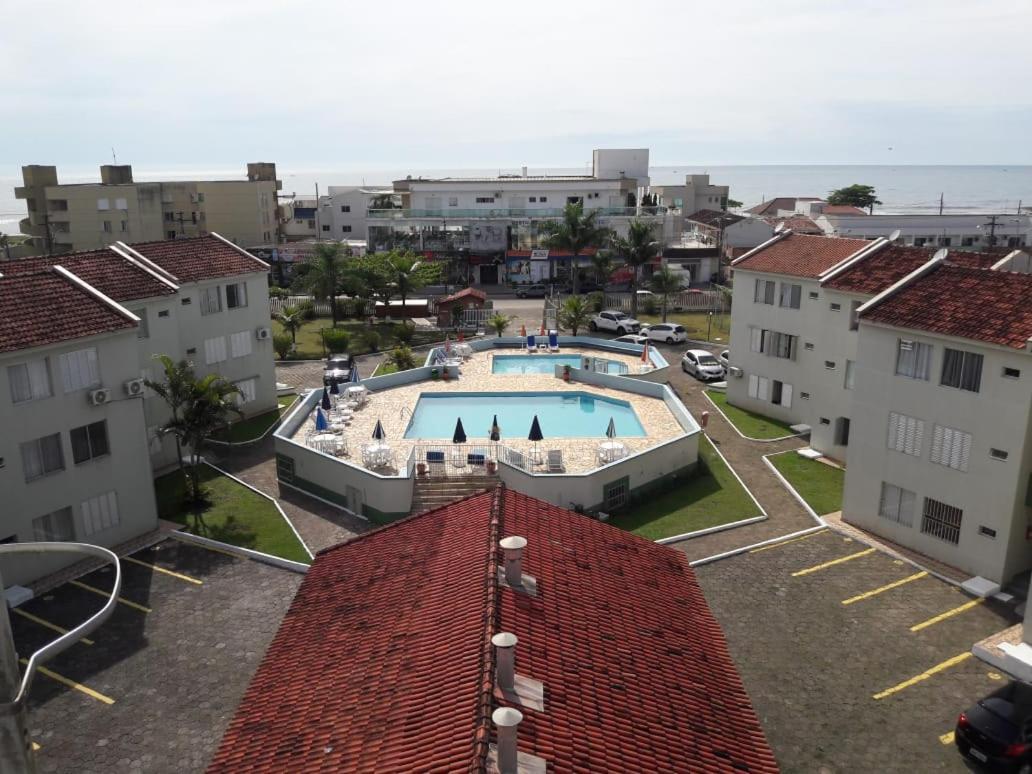 Apto Espetacular A 50 M Do Mar Em Condominio Com Piscinas Maravilhosas Guaratuba Exterior photo